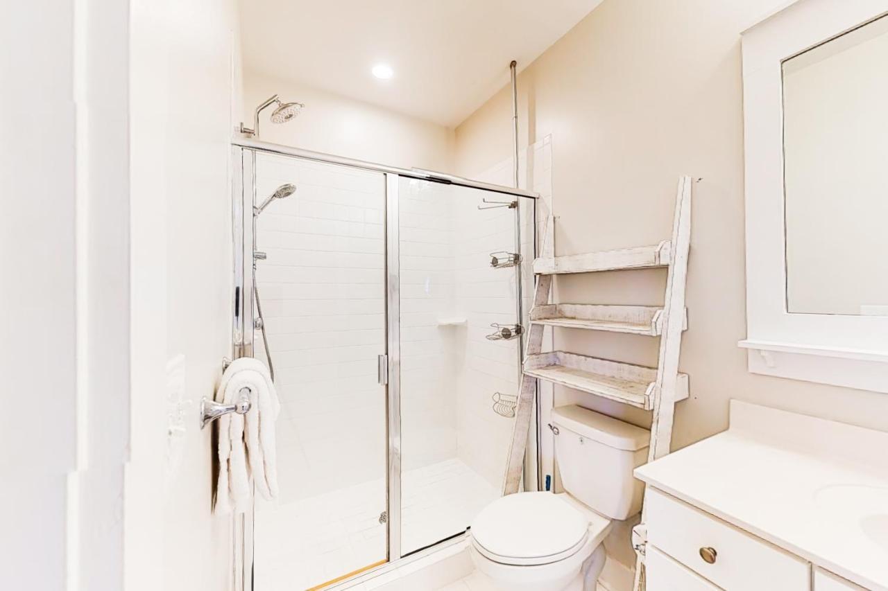 Barefoot Cottages #B8 Jasmine By The Bay Highland View Bagian luar foto